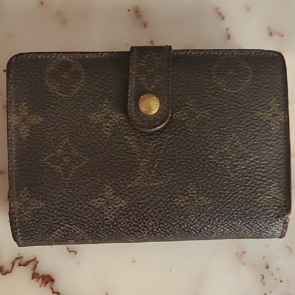 Louis Vuitton Monogram Compact Wallet in Dark Brown with Gold Hardware - Picture 2 of 5
